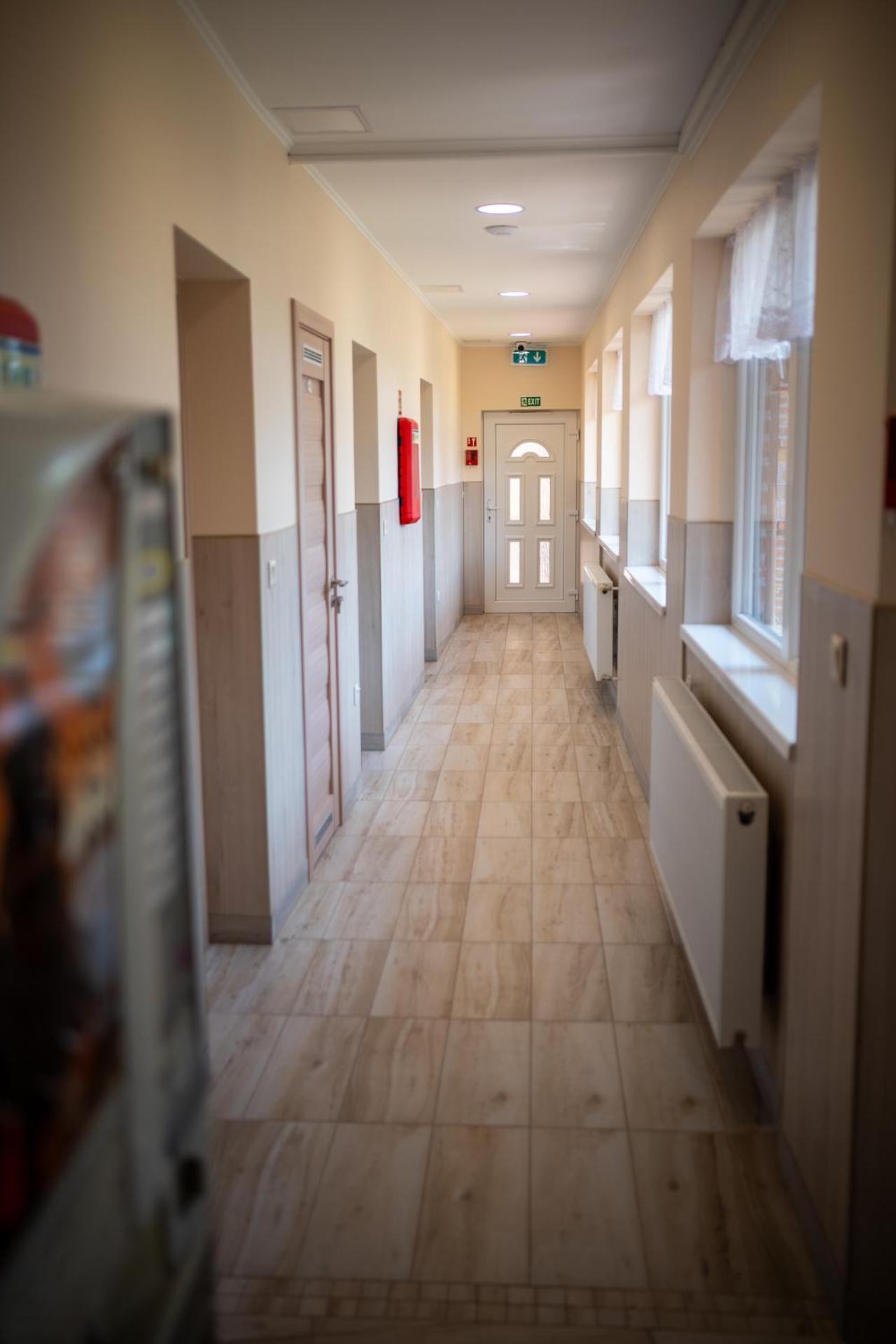 Holiday Apartmanhaz 久洛 外观 照片