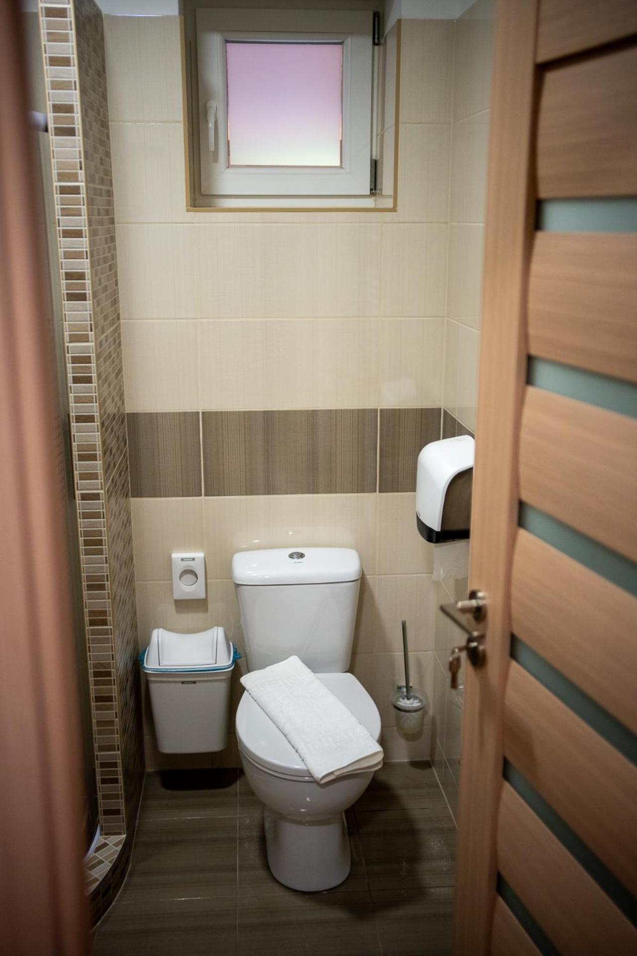 Holiday Apartmanhaz 久洛 外观 照片