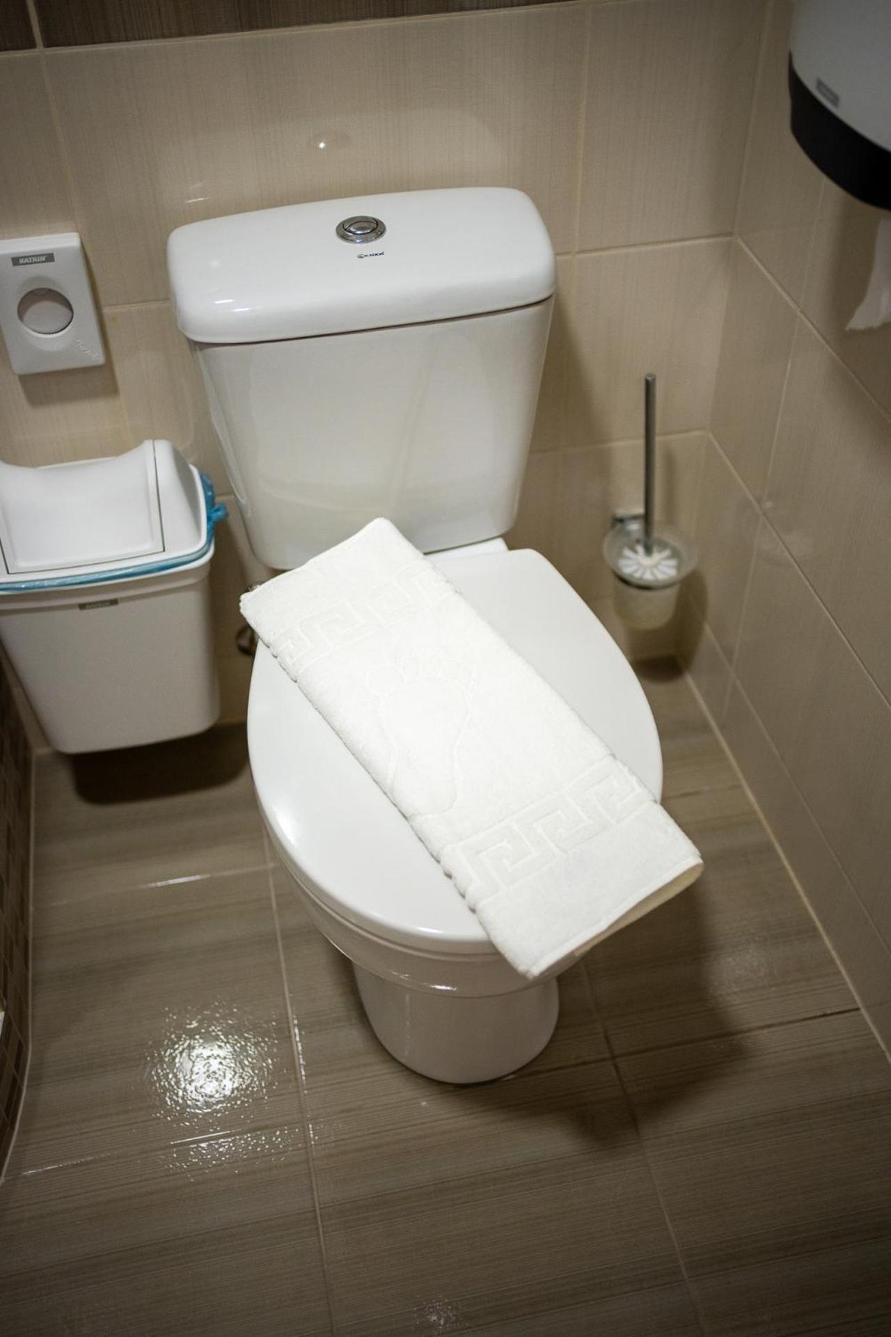 Holiday Apartmanhaz 久洛 外观 照片